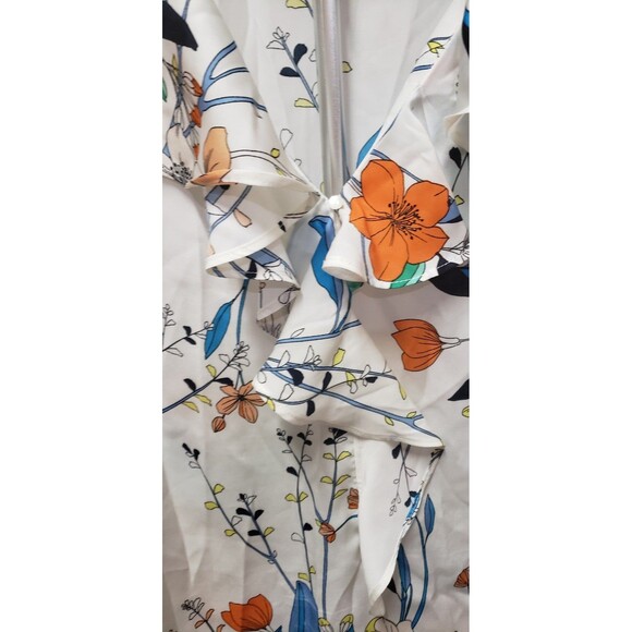 Nanette Nanette Lepore Long-Sleeve Ruffled Satin Blouse, White Pattern
Sz M - Picture 2 of 6